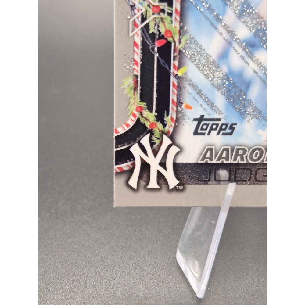 2025 Topps Holiday - Aaron Judge #H161 Holiday Silver Glitter - Picture 5 of 10